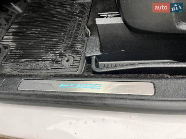 Білий Форд Едж, об'ємом двигуна 2.7 л та пробігом 207 тис. км за 16800 $, фото 15 на Automoto.ua