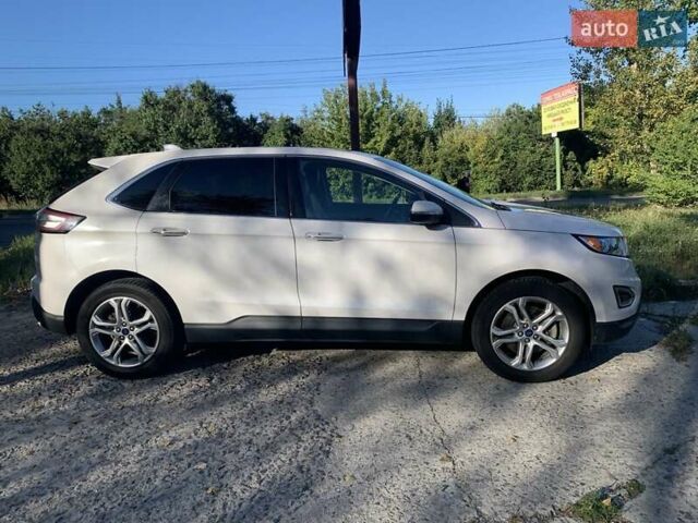 Белый Форд Эдж, объемом двигателя 2 л и пробегом 124 тыс. км за 19999 $, фото 3 на Automoto.ua