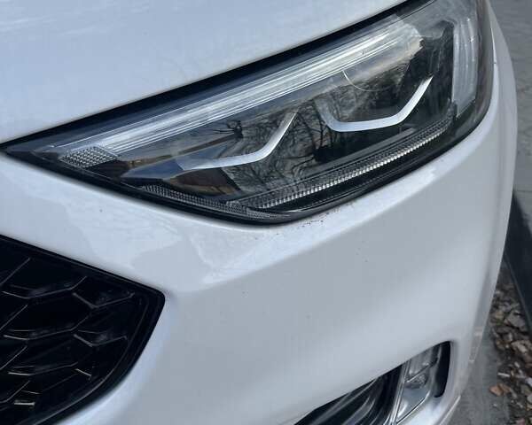 Білий Форд Едж, об'ємом двигуна 2 л та пробігом 70 тис. км за 21500 $, фото 9 на Automoto.ua