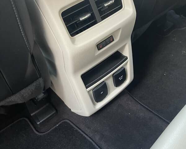 Білий Форд Едж, об'ємом двигуна 2 л та пробігом 70 тис. км за 21500 $, фото 8 на Automoto.ua