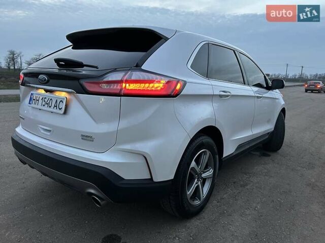 Белый Форд Эдж, объемом двигателя 2 л и пробегом 152 тыс. км за 20500 $, фото 3 на Automoto.ua