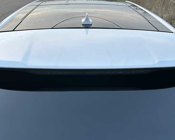 Белый Форд Эдж, объемом двигателя 2 л и пробегом 152 тыс. км за 20500 $, фото 63 на Automoto.ua