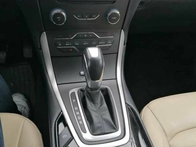 Белый Форд Эдж, объемом двигателя 2 л и пробегом 124 тыс. км за 11500 $, фото 19 на Automoto.ua