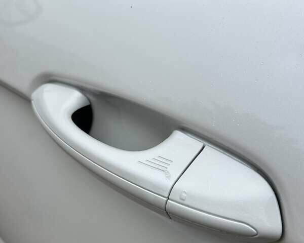 Белый Форд Эдж, объемом двигателя 3.5 л и пробегом 75 тыс. км за 22000 $, фото 7 на Automoto.ua