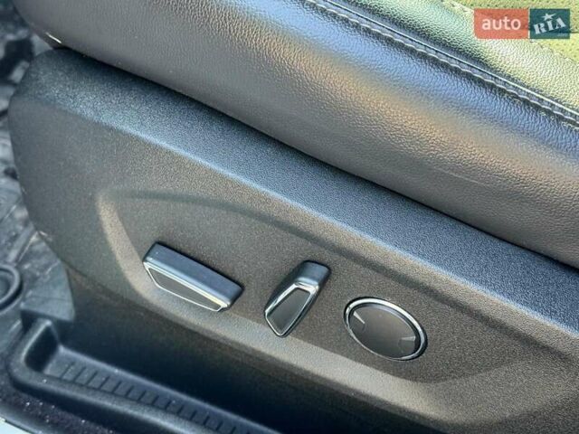 Белый Форд Эдж, объемом двигателя 2.7 л и пробегом 26 тыс. км за 20990 $, фото 19 на Automoto.ua