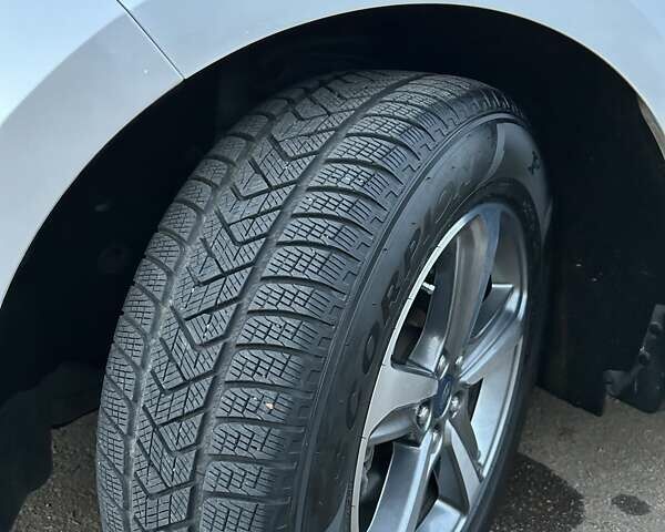 Белый Форд Эдж, объемом двигателя 2 л и пробегом 152 тыс. км за 20500 $, фото 67 на Automoto.ua