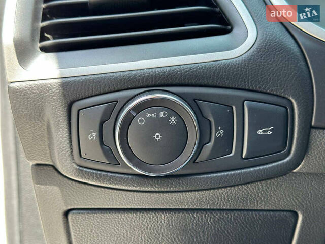 Белый Форд Эдж, объемом двигателя 3.5 л и пробегом 160 тыс. км за 16690 $, фото 22 на Automoto.ua