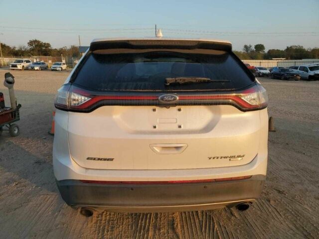 Білий Форд Едж, об'ємом двигуна 2 л та пробігом 70 тис. км за 2000 $, фото 5 на Automoto.ua