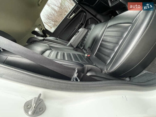 Белый Форд Эдж, объемом двигателя 2 л и пробегом 151 тыс. км за 17500 $, фото 21 на Automoto.ua