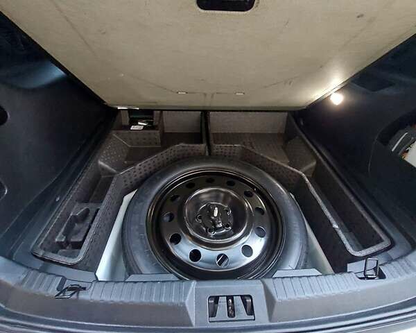 Белый Форд Эдж, объемом двигателя 2 л и пробегом 106 тыс. км за 19200 $, фото 20 на Automoto.ua