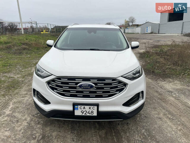 Белый Форд Эдж, объемом двигателя 2 л и пробегом 151 тыс. км за 17500 $, фото 1 на Automoto.ua