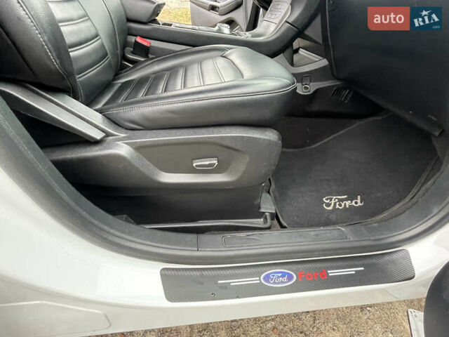 Белый Форд Эдж, объемом двигателя 2 л и пробегом 151 тыс. км за 17500 $, фото 25 на Automoto.ua