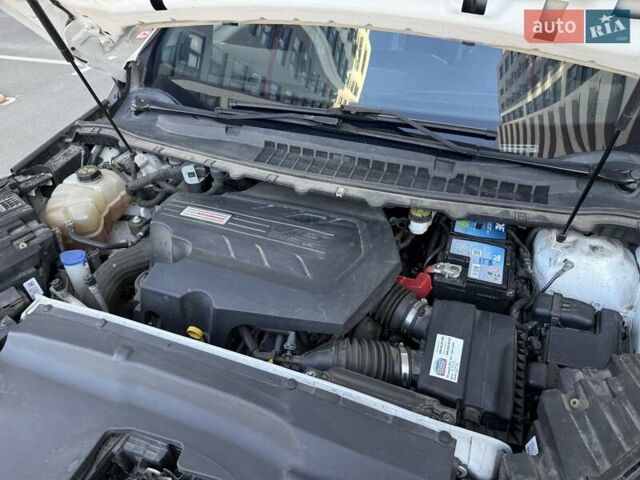 Белый Форд Эдж, объемом двигателя 2.7 л и пробегом 67 тыс. км за 25000 $, фото 16 на Automoto.ua