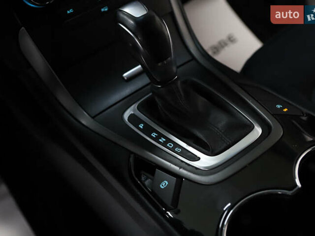 Белый Форд Эдж, объемом двигателя 2 л и пробегом 234 тыс. км за 13900 $, фото 79 на Automoto.ua