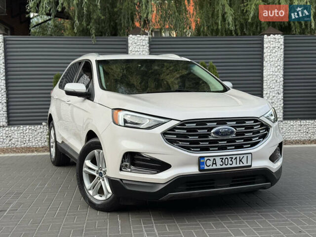 Белый Форд Эдж, объемом двигателя 2 л и пробегом 100 тыс. км за 15799 $, фото 3 на Automoto.ua