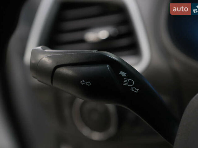 Белый Форд Эдж, объемом двигателя 2 л и пробегом 234 тыс. км за 13900 $, фото 72 на Automoto.ua