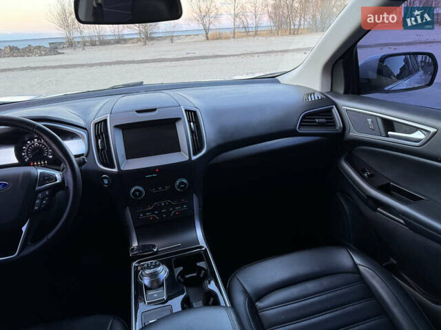 Белый Форд Эдж, объемом двигателя 2 л и пробегом 99 тыс. км за 16599 $, фото 20 на Automoto.ua