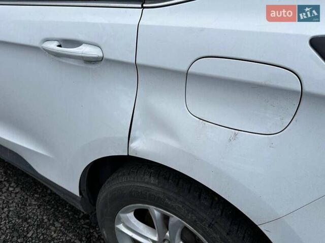 Білий Форд Едж, об'ємом двигуна 2 л та пробігом 173 тис. км за 12800 $, фото 8 на Automoto.ua