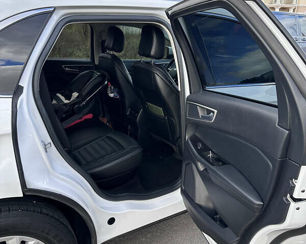 Белый Форд Эдж, объемом двигателя 2 л и пробегом 163 тыс. км за 17800 $, фото 11 на Automoto.ua