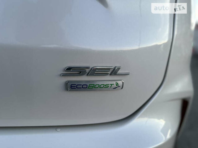 Білий Форд Едж, об'ємом двигуна 2 л та пробігом 105 тис. км за 19999 $, фото 70 на Automoto.ua