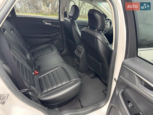 Білий Форд Едж, об'ємом двигуна 2 л та пробігом 80 тис. км за 17700 $, фото 26 на Automoto.ua