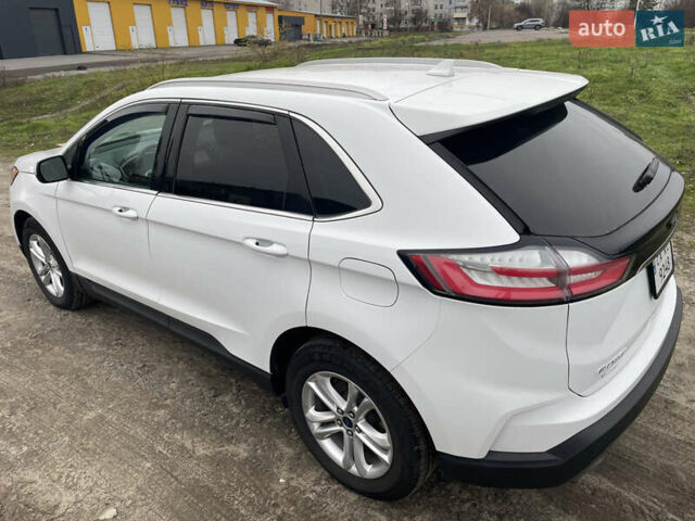 Белый Форд Эдж, объемом двигателя 2 л и пробегом 151 тыс. км за 17500 $, фото 2 на Automoto.ua