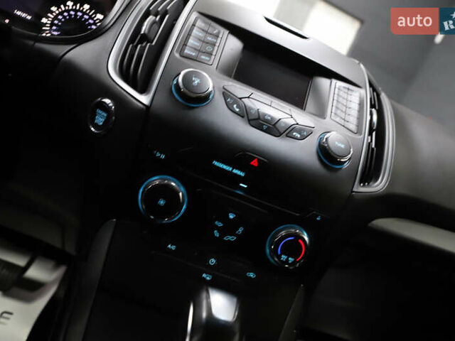 Белый Форд Эдж, объемом двигателя 2 л и пробегом 234 тыс. км за 13900 $, фото 89 на Automoto.ua