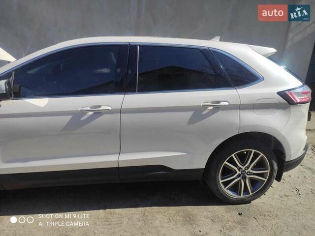 Белый Форд Эдж, объемом двигателя 2 л и пробегом 67 тыс. км за 26499 $, фото 3 на Automoto.ua