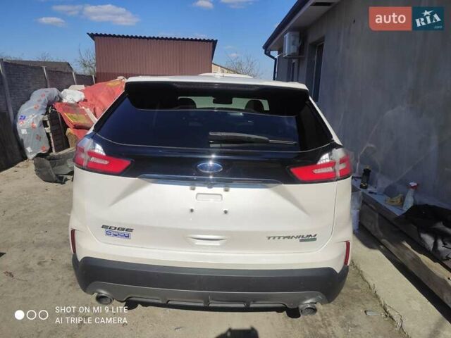 Белый Форд Эдж, объемом двигателя 2 л и пробегом 67 тыс. км за 26499 $, фото 1 на Automoto.ua