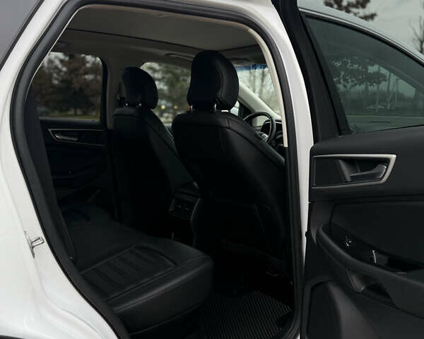 Білий Форд Едж, об'ємом двигуна 2 л та пробігом 88 тис. км за 20500 $, фото 16 на Automoto.ua