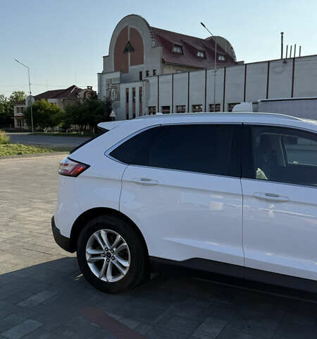 Білий Форд Едж, об'ємом двигуна 2 л та пробігом 112 тис. км за 18500 $, фото 8 на Automoto.ua