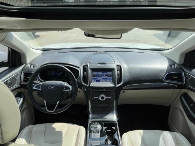 Білий Форд Едж, об'ємом двигуна 2.4 л та пробігом 39 тис. км за 17000 $, фото 5 на Automoto.ua