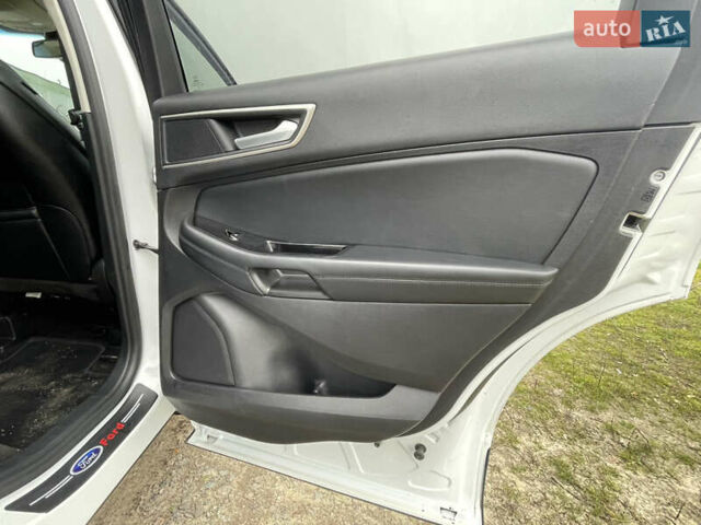 Белый Форд Эдж, объемом двигателя 2 л и пробегом 151 тыс. км за 17500 $, фото 27 на Automoto.ua