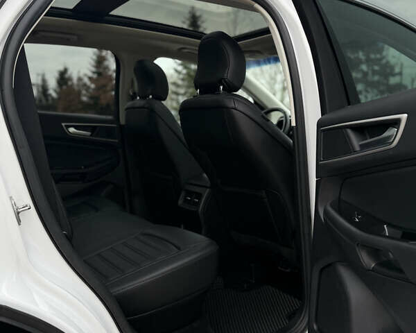 Білий Форд Едж, об'ємом двигуна 2 л та пробігом 88 тис. км за 20500 $, фото 19 на Automoto.ua