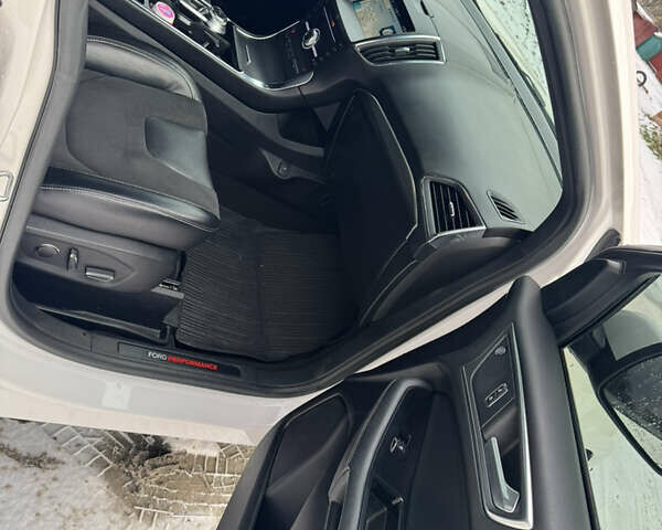 Білий Форд Едж, об'ємом двигуна 2.7 л та пробігом 179 тис. км за 21300 $, фото 17 на Automoto.ua