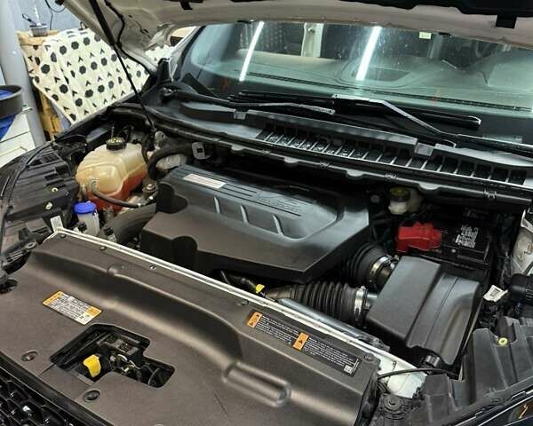 Білий Форд Едж, об'ємом двигуна 2.69 л та пробігом 92 тис. км за 25500 $, фото 4 на Automoto.ua