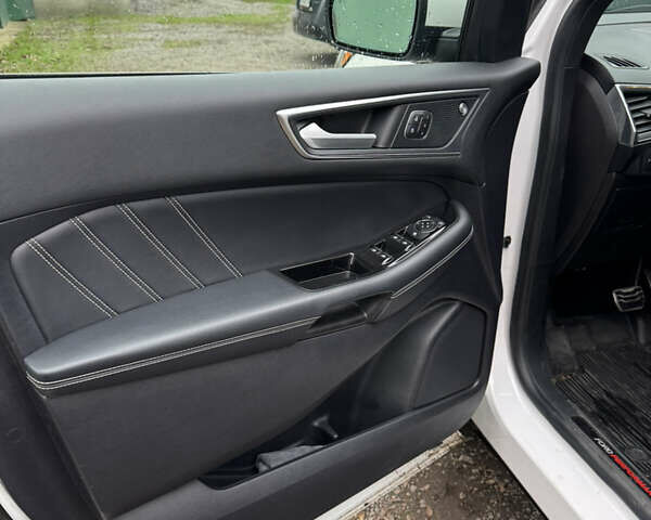 Білий Форд Едж, об'ємом двигуна 2.7 л та пробігом 71 тис. км за 24999 $, фото 16 на Automoto.ua