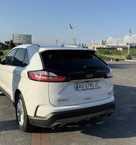 Білий Форд Едж, об'ємом двигуна 2 л та пробігом 112 тис. км за 18500 $, фото 4 на Automoto.ua