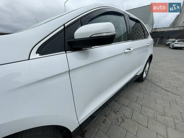 Белый Форд Эдж, объемом двигателя 2 л и пробегом 151 тыс. км за 16700 $, фото 1 на Automoto.ua
