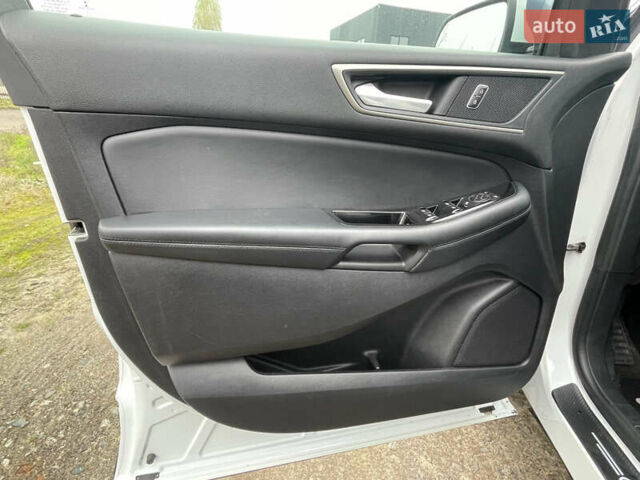 Белый Форд Эдж, объемом двигателя 2 л и пробегом 151 тыс. км за 17500 $, фото 23 на Automoto.ua