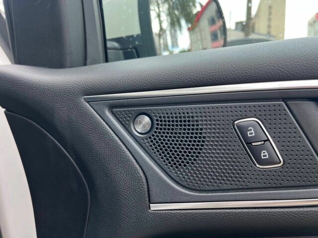 Білий Форд Едж, об'ємом двигуна 2 л та пробігом 42 тис. км за 21400 $, фото 15 на Automoto.ua