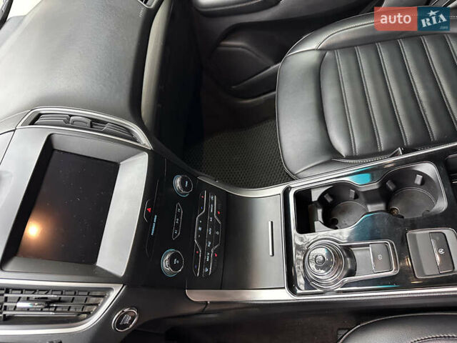 Білий Форд Едж, об'ємом двигуна 2 л та пробігом 80 тис. км за 17700 $, фото 32 на Automoto.ua