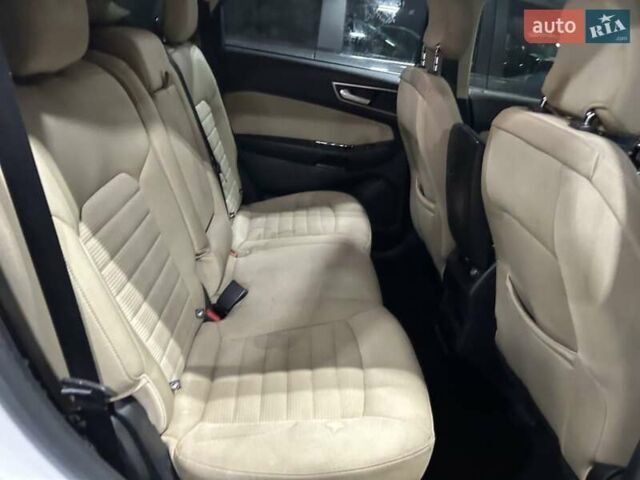 Белый Форд Эдж, объемом двигателя 2 л и пробегом 161 тыс. км за 11199 $, фото 6 на Automoto.ua