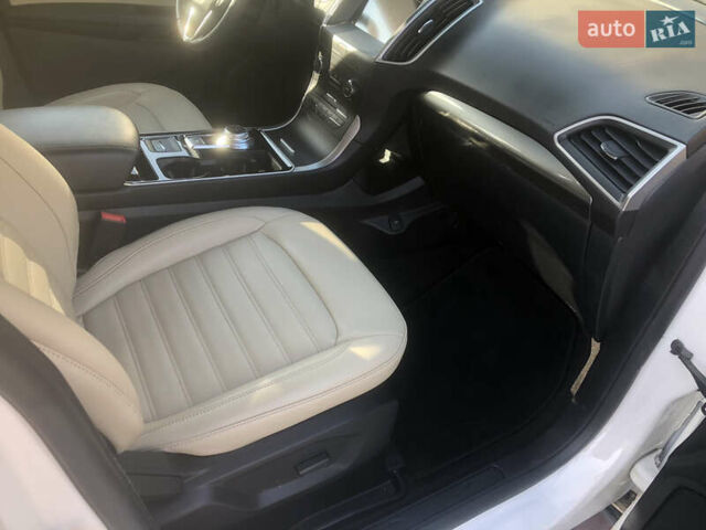 Белый Форд Эдж, объемом двигателя 2 л и пробегом 111 тыс. км за 19500 $, фото 22 на Automoto.ua