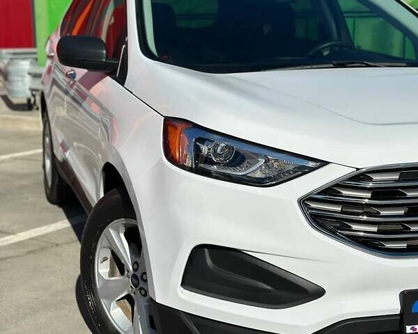 Білий Форд Едж, об'ємом двигуна 2 л та пробігом 103 тис. км за 15900 $, фото 2 на Automoto.ua