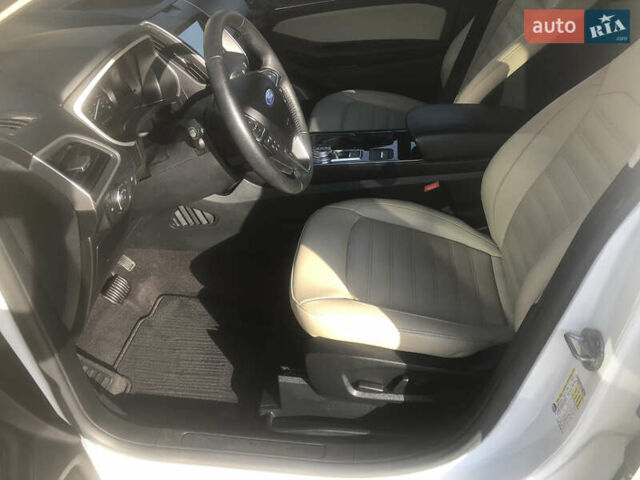 Белый Форд Эдж, объемом двигателя 2 л и пробегом 111 тыс. км за 19500 $, фото 19 на Automoto.ua