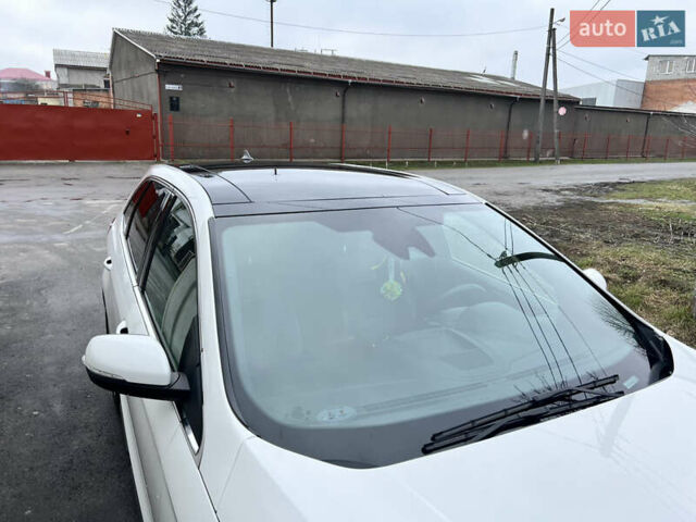 Белый Форд Эдж, объемом двигателя 2 л и пробегом 59 тыс. км за 21400 $, фото 5 на Automoto.ua