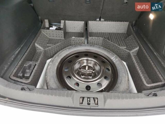 Білий Форд Едж, об'ємом двигуна 2 л та пробігом 91 тис. км за 22000 $, фото 31 на Automoto.ua