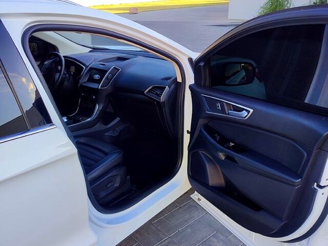 Белый Форд Эдж, объемом двигателя 2 л и пробегом 181 тыс. км за 19600 $, фото 4 на Automoto.ua