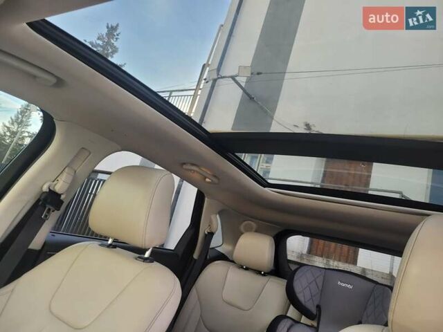 Белый Форд Эдж, объемом двигателя 2 л и пробегом 155 тыс. км за 21700 $, фото 33 на Automoto.ua